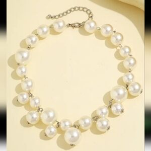 Pearl Faux 15.75" Necklace w Extension